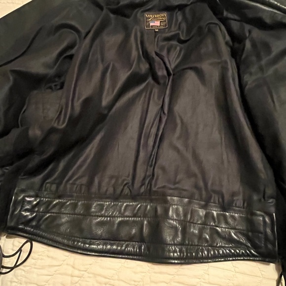 Vanson Leather black motorcycle jacket size 52 - Made IN MA USA - Picture 3 of 16